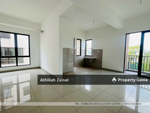 The Strata Bangi, Kajang. Upper Corner Unit With Extra Balcony and View