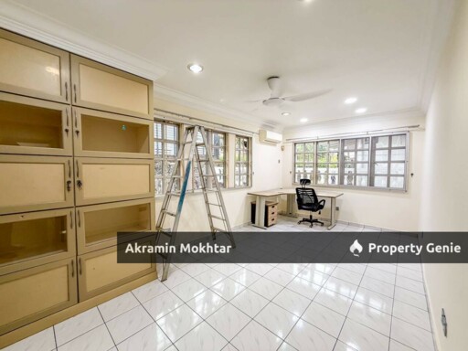 Double Storey Semi-D Seksyen 9, Shah Alam