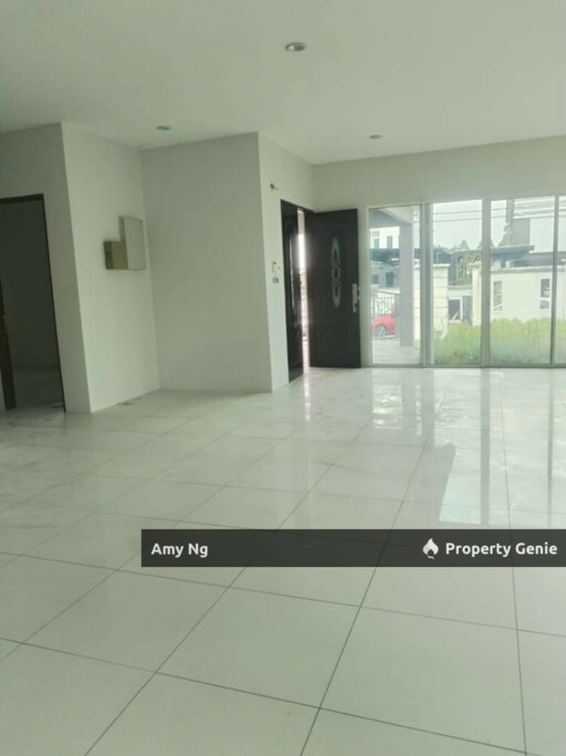Bungalow Double Storey Never Occupied Meru Hills For Sale