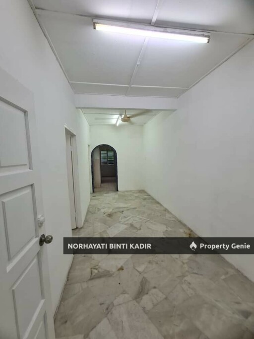 (RENOVATED) SINGLE STOREY TERRACE LORONG SERI MAHKOTA 34, BATU 12, JALAN GAMBANG