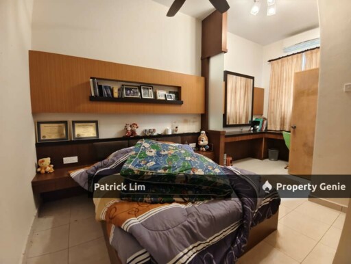 Taman Pertam Jaya Double Storey Terrace House (For Sale)