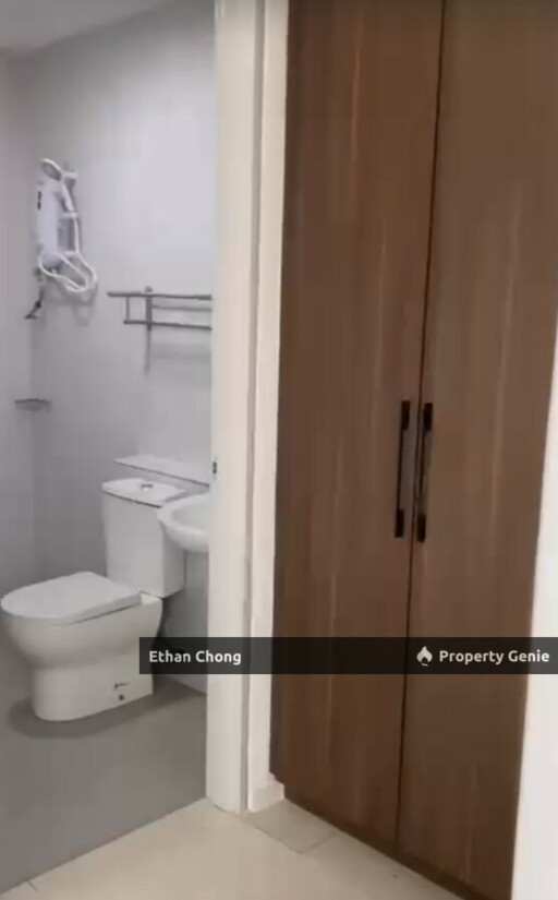 Seiring Residensi Partial Furnished Unit For Rent