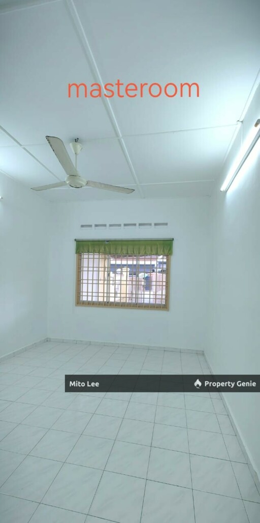 Kulai Corner Lot For Sale!!