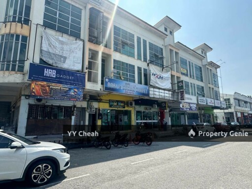 Halaman Meru Permai, Ipoh 3 storey shop lot, tenanted with good ROI, hot location