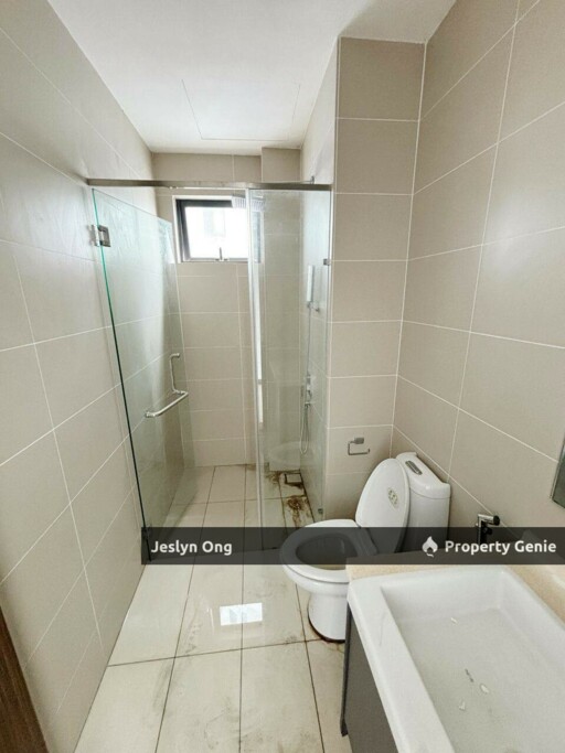 🌟 Green Haven — Nature Meets Luxury Living 🌿 环境优美，空气清新，生活便利，是家庭与投资的理想选择！