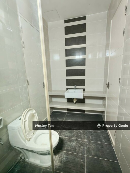 Below Bank Value! Kayangan Villa Klebang 3 Storey Bungalow For Sale