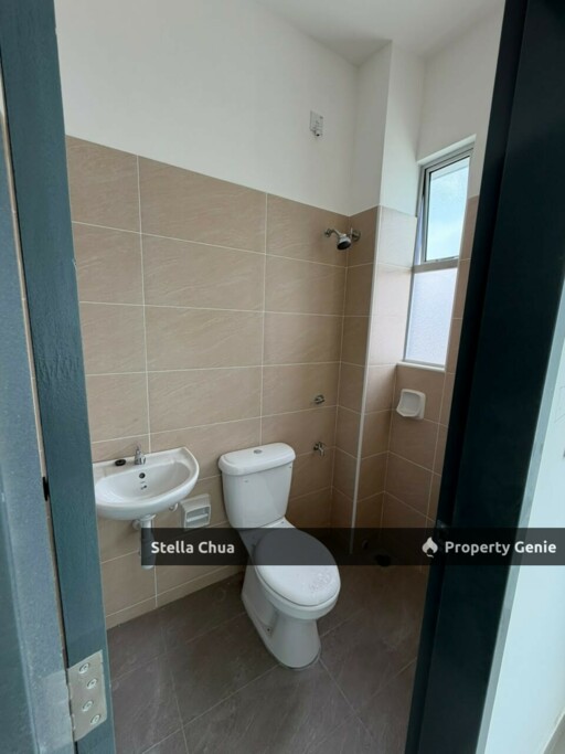 Double Storey House for Sale Dato Onn Bandar Perjiranan 14