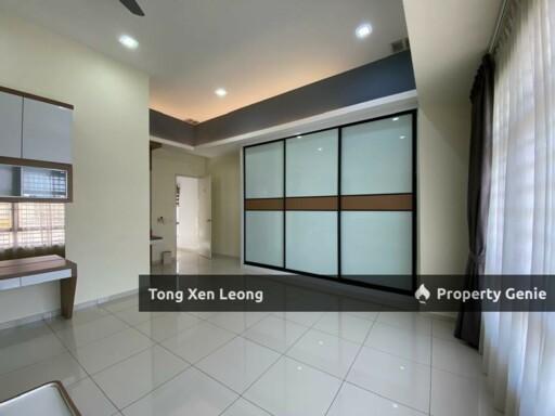 Krubong Bungalow - 4000 Sq Ft Freehold Family Home