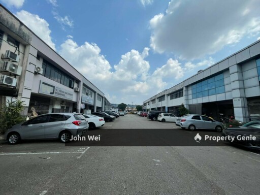 Jalan Permatang Taman Desa Jaya