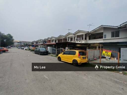 End Lot 2 Storey Town House (1St Floor unit)-Taman Sri Sentosa @ Klang-Ready 31/10
