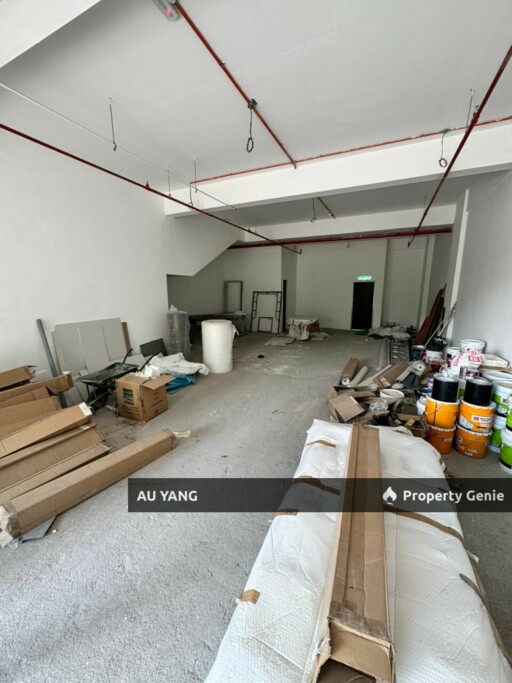 Ground Floor Commercial Unit For Rent Fifth Avenue Lebuh Macallum 商业单位出租