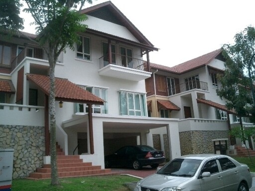 Laman Sierramas West