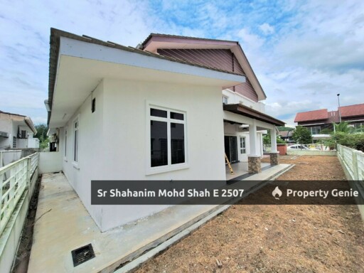 Dengkil Semi-D