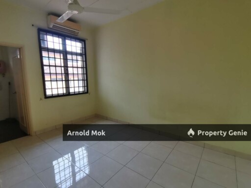 2 Storey Terrace House at Taman Mount Austin for Rent