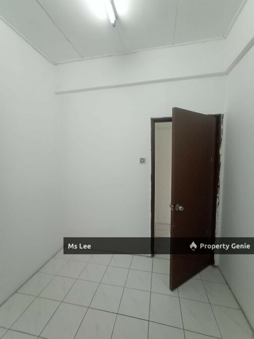 3rd Floor Shop Apartment RM 550-Taman Wangsa (Taman Sentosa) @ Klang-Ready Now