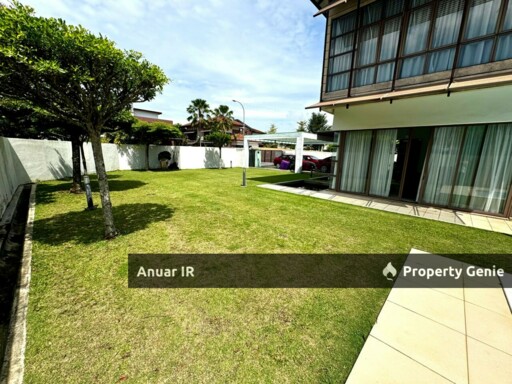CORNER LOT + SWIMMING POOL DOUBLE STOREY BUNGALOW BUKIT MAHKOTA JALAN BM 43000 KAJANG.