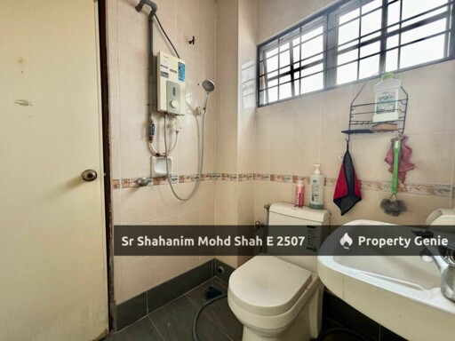 Double Storey Terrace, Jalan Suakasih, Bandar Tun Hussein Onn