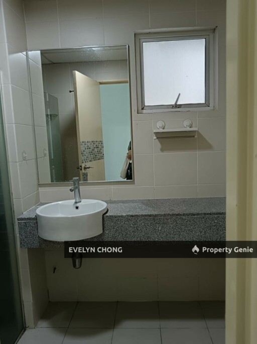 Metropolitan Square Service Residence