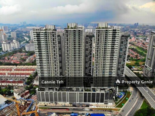 Citizen 2 @ 872sf Below Value 27%!