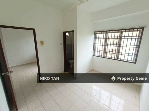 Jelatang Shop Apartment Renovated, Taman Cahaya Kota Puteri , Masai For Sale