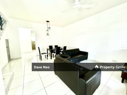 Zon 7 Taman Bukit Indah | 2-Storey House | 4 Beds 3 Baths | Partial Furnished
