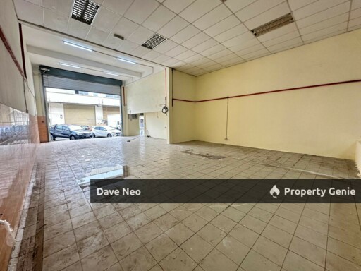 Taman Perinduatrian Dato Yunus Sulaiman • 1.5-Storey Terence Factory • Near Lima Kedai