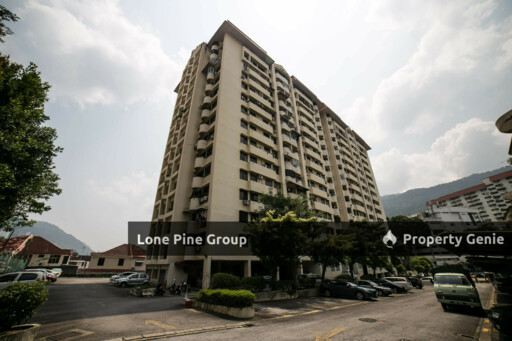 Taman Lone Pine Resort & Condominium