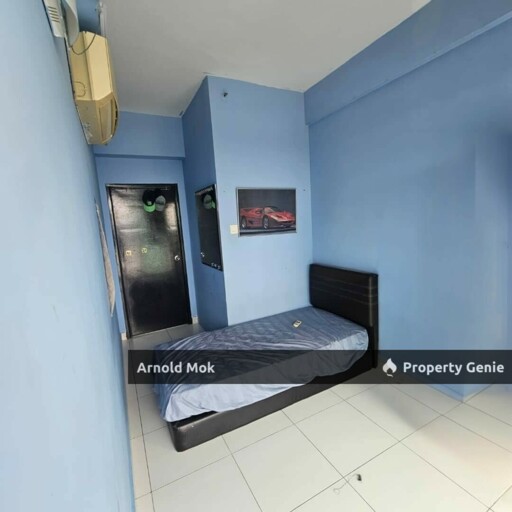 3 Bedrooms Apartment at Bayu Marina Residence for Rent