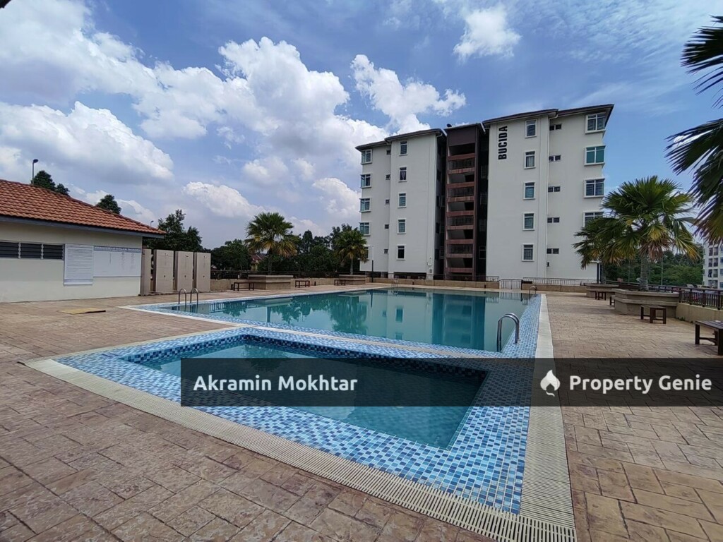 Residensi Warnasari 2 Puncak Alam Selangor.