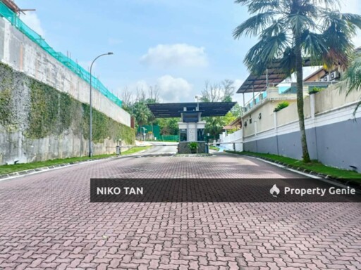 Jalan Anggun @ Tiara Pelangi