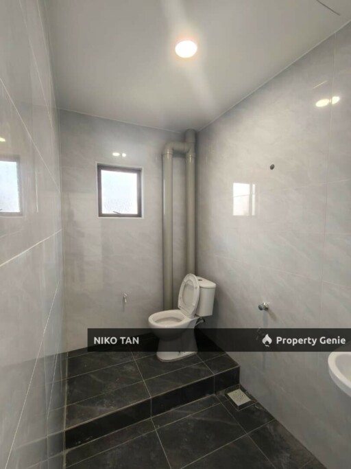 Block 55 Taman Ungku Tun Aminah For Sale