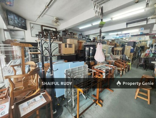 Want to let. Shoplot in Jalan AU1a, Taman Keramat Permai