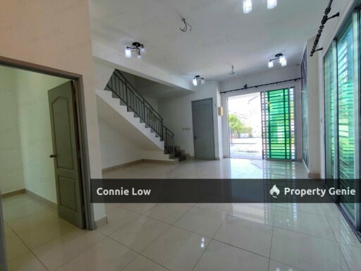 FREEHOLD KLEBANG PUTRA DOUBLE STOREY INTERMEDIATE CORNER FOR SALE
