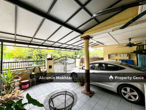 Partially Furnished & Extended | Single Storey Taman Kinrara 1 Puchong