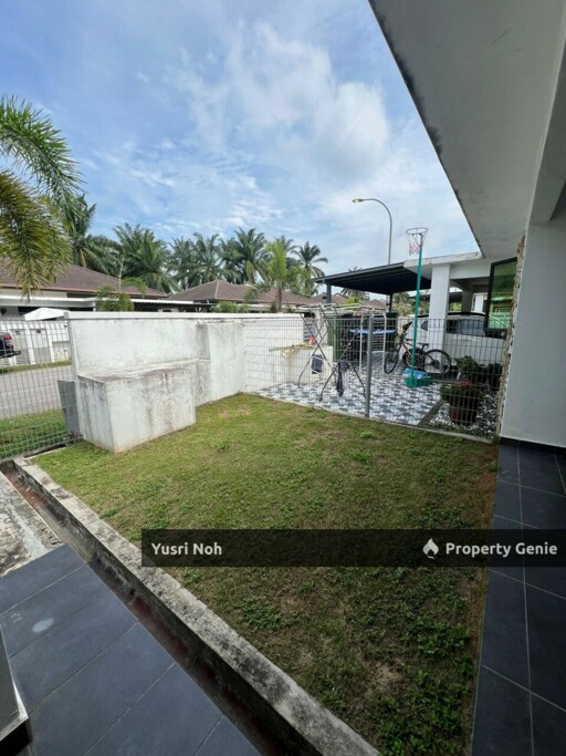 Rumah Berkembar 1 Tingkat di TAMAN IJOK INDAH 1