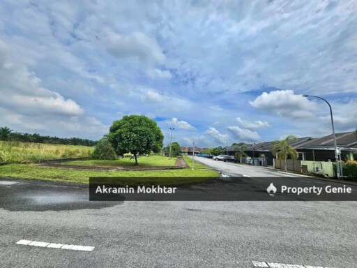 FREEHOLD & ENDLOT - Open Facing Single Storey house Jalan Bahtera,Telok Panglima Garang