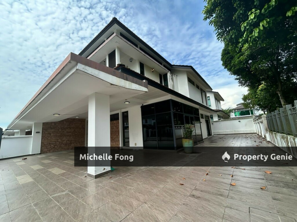 luxury 2-storey house, Johor Bahru property, cluster house for sale, premium house Johor, 5-bedroom house Johor Bahru, luxury homes Johor, real estate Johor Bahru, house for sale JB, Johor Bahru luxury homes