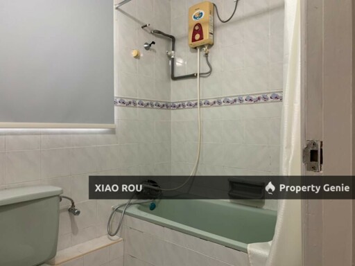 For Sales Golden Coast, Klebang