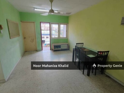 Kastella Court Apartment, Jalan Padang Tembak, Air Hitam Peneng.