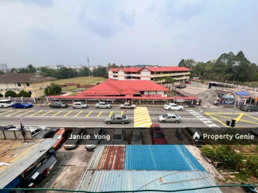 🔥For Sale🔥  Low Cost Flat @ Taman Ungku Tun Aminah Block 63 2 Bedrooms  1 Bathroom  494 sqft Level 4 Free Hold  Non Bumi  Unblock View   Asking Price：RM145k Bank Value：RM190k  欢迎来电 / Whatsapp了解详情