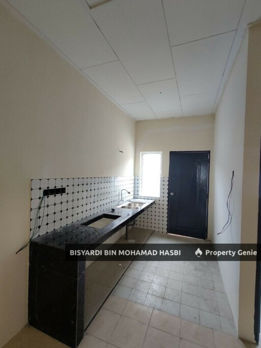 3,500Sq.Ft RUMAH TERES CORNER LOT 1 TINGKAT, Taman Desa PD Fasa 1 Port Dickson.