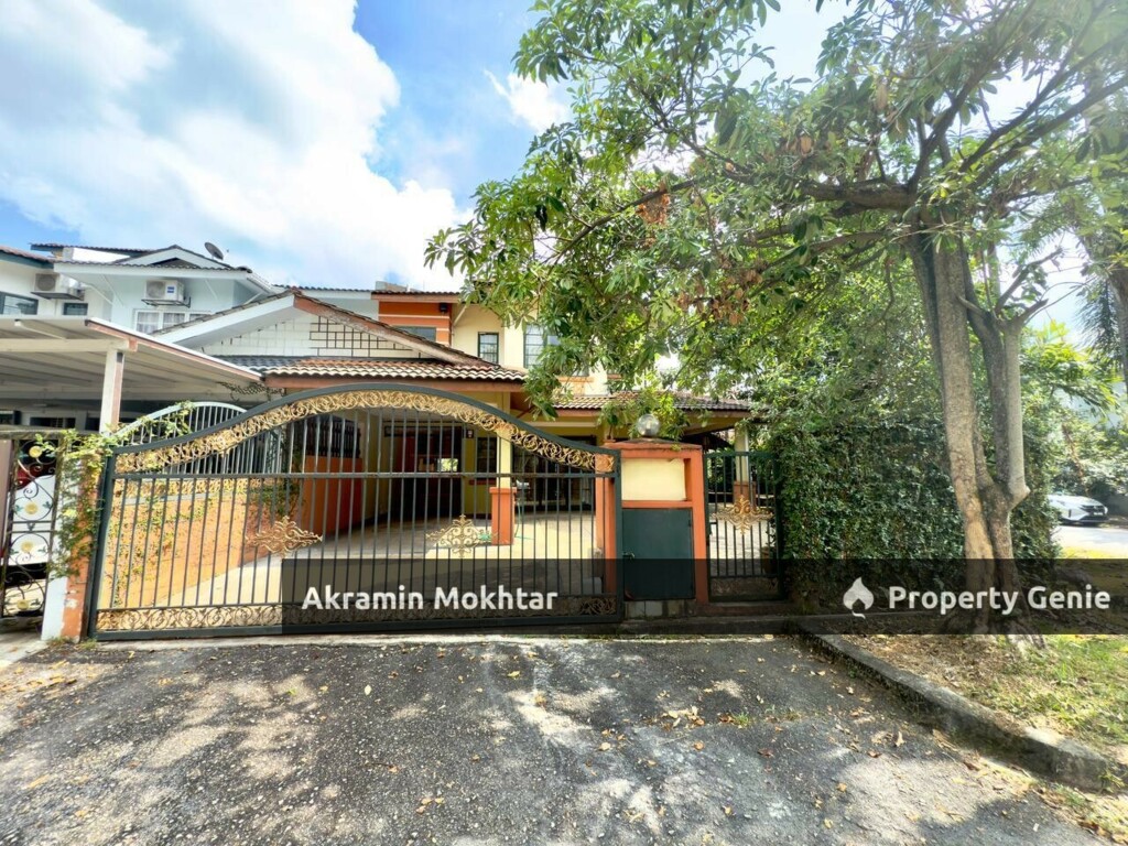 CORNER LOT, FACING OPEN & RENOVATED | 2 Storey Terrace Jalan Rimba Riang Seksyen 9, Kota Damansara Selangor