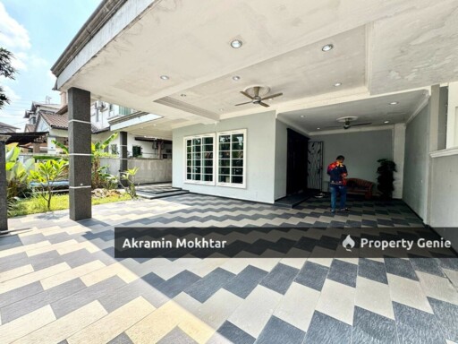 Freehold & Renovated | 2.5 Storey Semi Detached House @ Subang Alam, Seksyen 27, Shah Alam