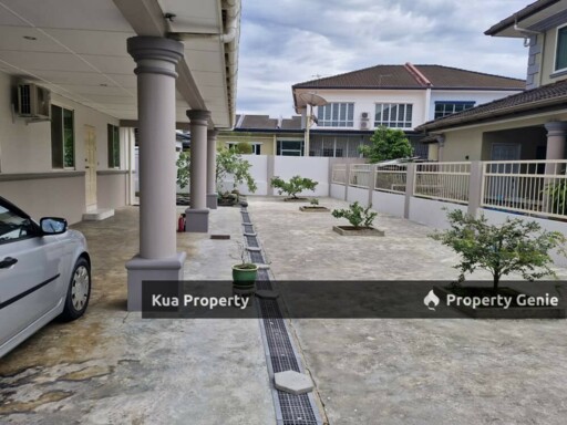 For Sale! BELOW MARKET VALUE! Double Storey Semi Detached House  at Taman Woodland, Stutong