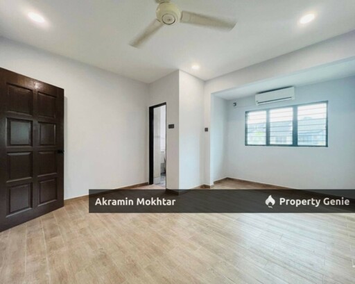 Freehold & Fully Renovated | 2 Storey Terrace Intermediate PU 10 @ Taman Puchong Utama, Puchong
