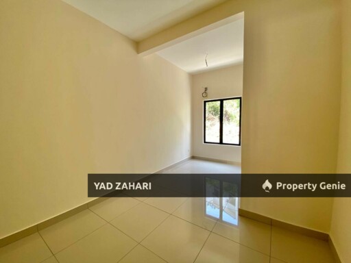 Nassim Heights, Ampang | 3-Storey Link 5 Bedrooms | RM1.2M - Strategic Location & Exclusive Private Road