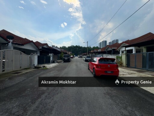 NEAR MRT STATUON & EXTENDED | 1-STOREY TERRACE TAMAN DATO DEMANG, SERI KEMBANGAN