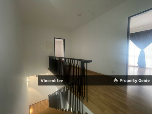 Stoneridge Eco Majestic  36X80 Semi-D Cluster, Renovated Condition, Semenyih
