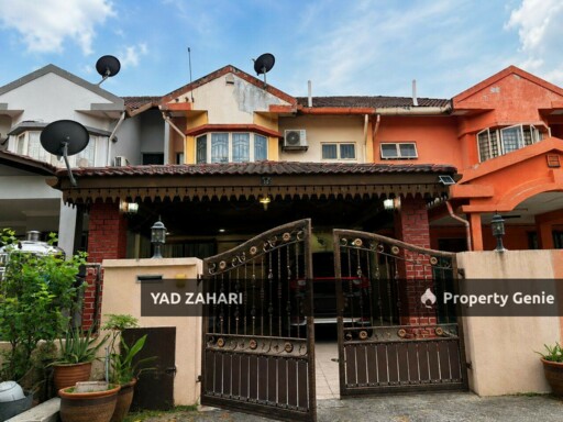 Seksyen 7, Shah Alam | 2-Storey Terrace 4 Bedrooms | RM675K - Well Maintained and 24h Security