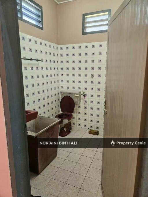 SEMI D SETINGKAT KG BARU KERTEH — UNTUK DIJUAL!
